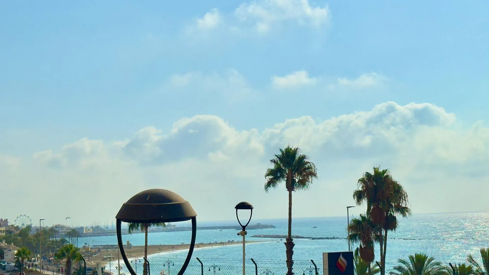 Apartamento Vistas Al Mar Y Piscina Benalmádena