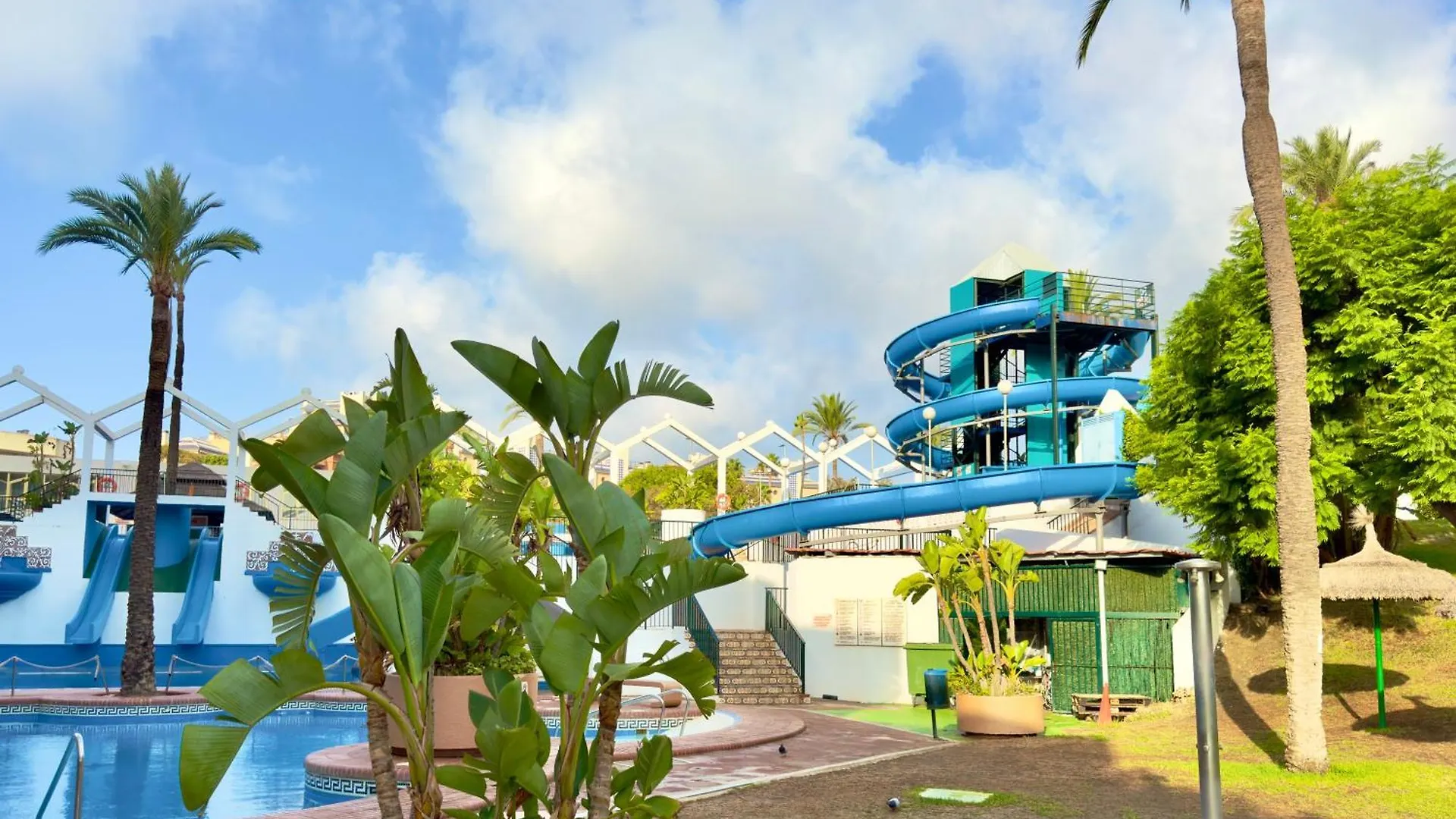 Apartamento Vistas Al Mar Y Piscina Benalmádena